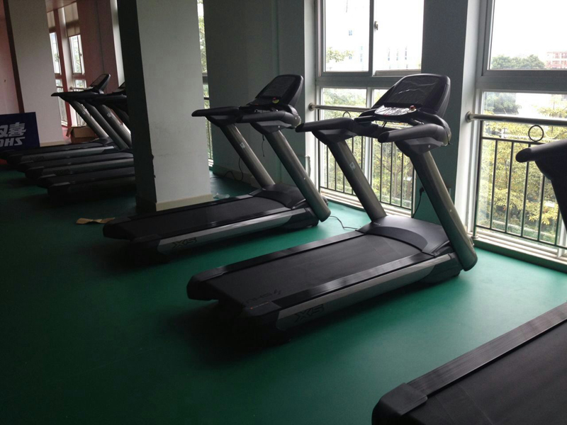 单位健身房器材