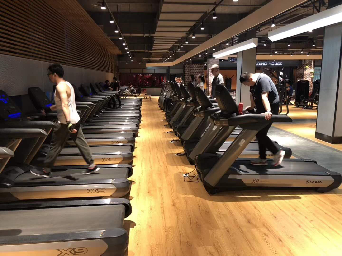 开元智能健身器材